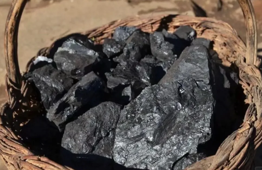 向“绿”向“智”！我国能源产业迎来全方位转型升级