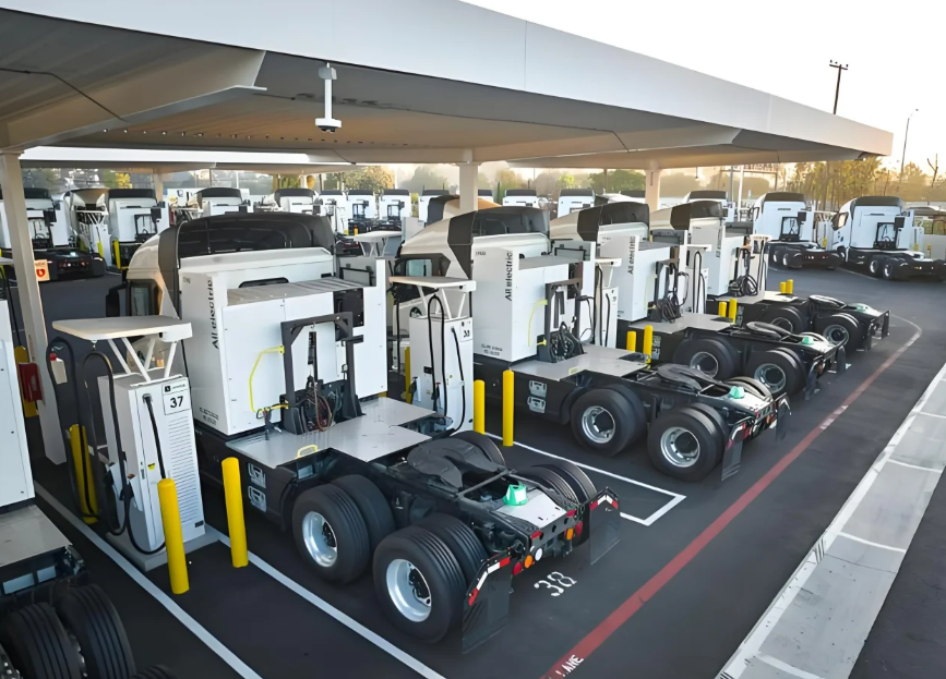 四川省宜宾电动重卡驶入减污降碳新赛道