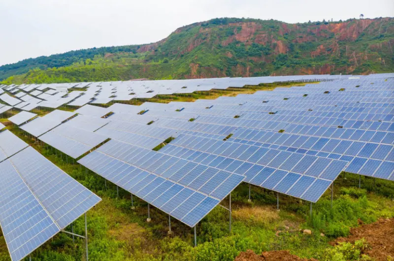 六部门联合印发光伏组件综合利用指导意见 明确2027年及2030年发展目标