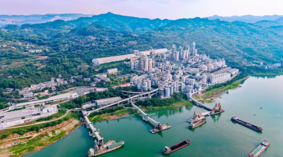 东方希望丰都水泥获评2025水泥行业“绿色建材示范企业”